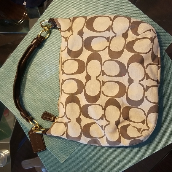 Very Stylish brown and tan Coach bag! - Picture 4 of 7